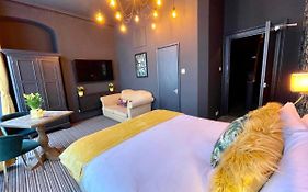 OTTO Breeze Hotel&Spa